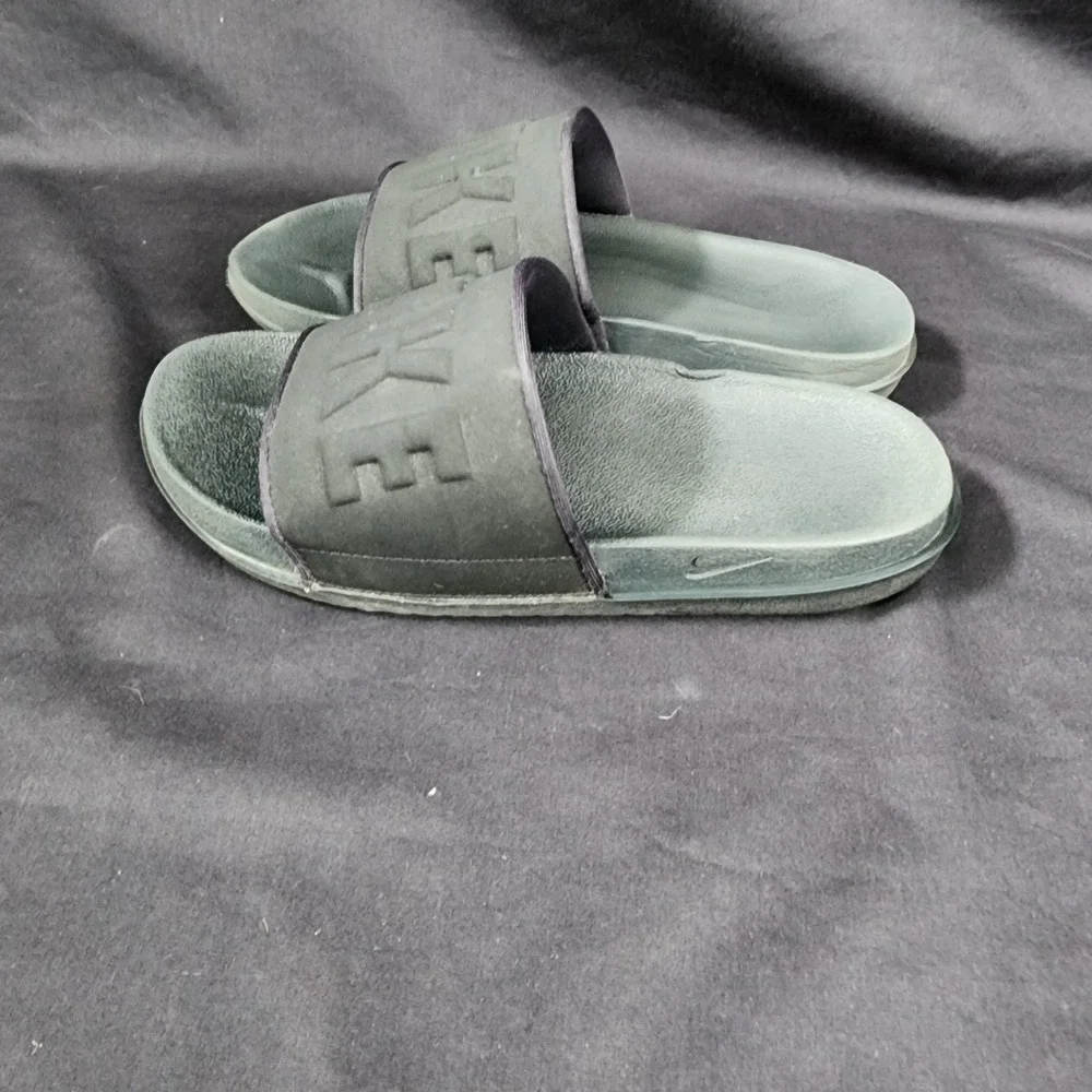 Nike Black Comfort Slip-On‎ Slide Sandal Shoes Size 7, BQ4632-002